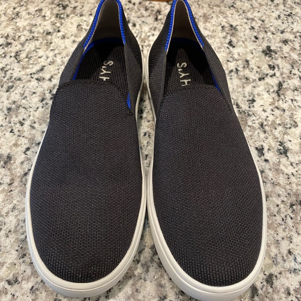 Black Sneakers size 5 Rothy’s